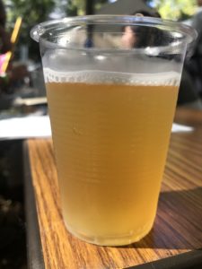 St.Robinson beer(稲城梨のシルキーエール)その1